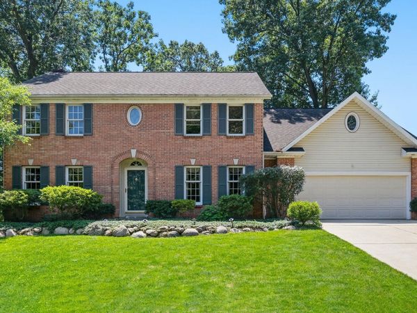 2715 Sleepy Hollow Drive, Portage, MI 49024