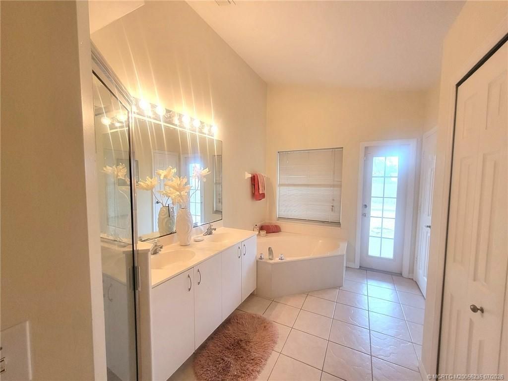 1957 SE Sandia Drive , Port Saint Lucie, FL 34983 Photo