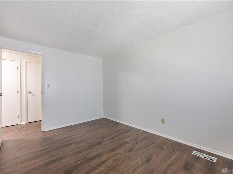 1643 Mars Hill Drive, West Carrollton, OH 45449 Photo 12