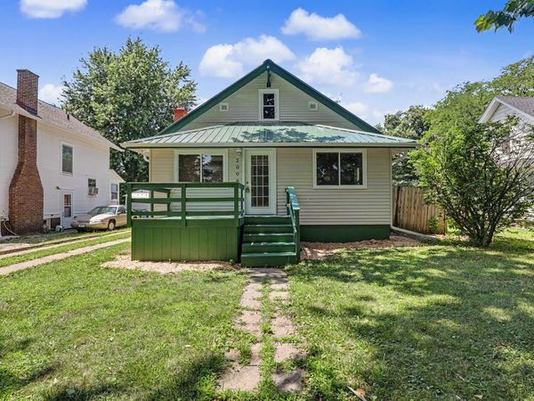 2006 E 13th Street, Des Moines, IA 50316
