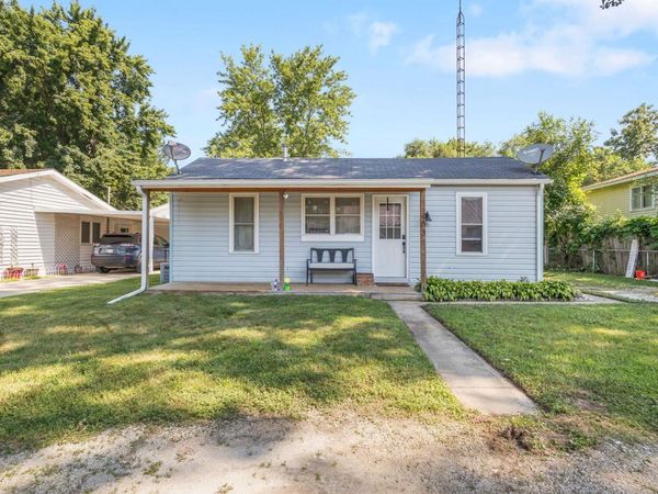 403 W Ellis Street, Knox, IN 46534