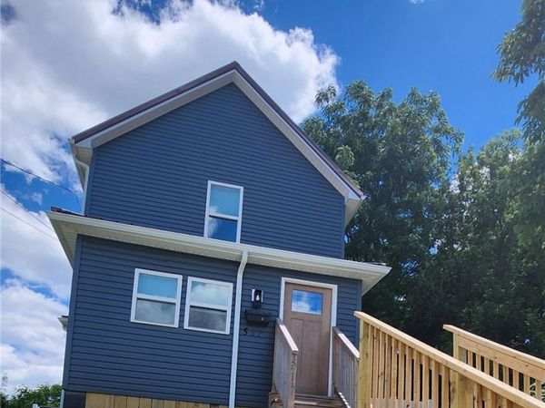517 Hamilton Ave, Farrell, PA 16121