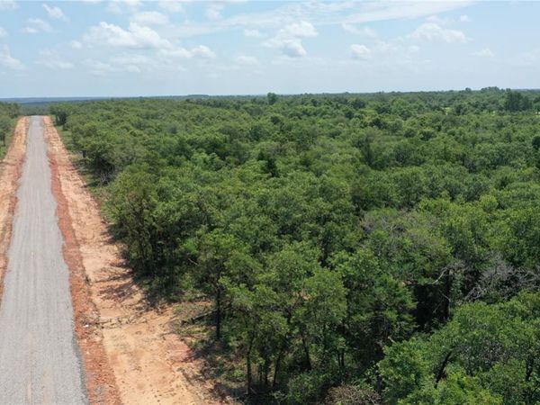 Emerald Oaks Circle, Unit Lot 23 & 2, Guthrie, OK 73044