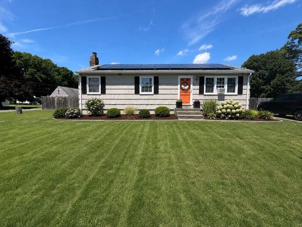 1 Maid Marion, Oxford, MA 01540