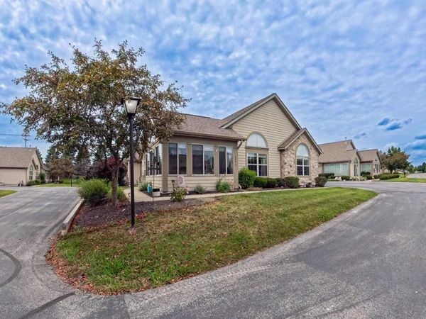 6053 Landings Pond Place, Grove City, OH 43123