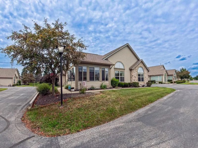 6053 Landings Pond Place, Grove City, OH 43123 Photo 1