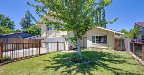 9241 Linda Rio Dr, Sacramento, CA 95826 Photo