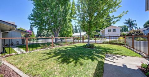9241 Linda Rio Dr, Sacramento, CA 95826 Photo