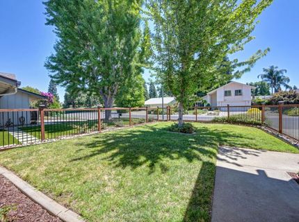 9241 Linda Rio Dr, Sacramento, CA 95826 Photo