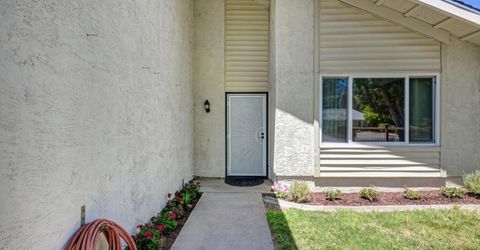 9241 Linda Rio Dr, Sacramento, CA 95826 Photo