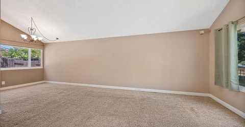9241 Linda Rio Dr, Sacramento, CA 95826 Photo