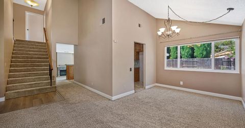 9241 Linda Rio Dr, Sacramento, CA 95826 Photo