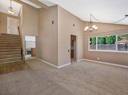 9241 Linda Rio Dr, Sacramento, CA 95826 Photo