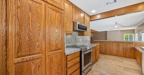9241 Linda Rio Dr, Sacramento, CA 95826 Photo
