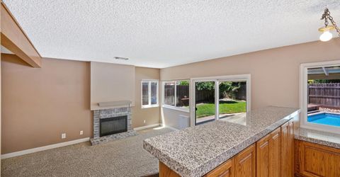 9241 Linda Rio Dr, Sacramento, CA 95826 Photo