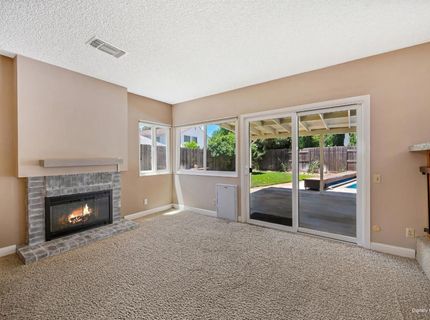 9241 Linda Rio Dr, Sacramento, CA 95826 Photo