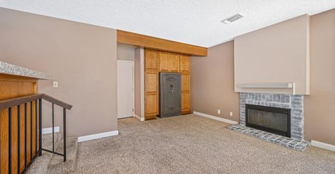 9241 Linda Rio Dr, Sacramento, CA 95826 Photo