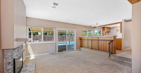 9241 Linda Rio Dr, Sacramento, CA 95826 Photo