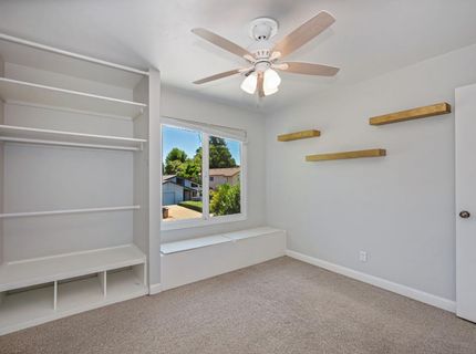 9241 Linda Rio Dr, Sacramento, CA 95826 Photo