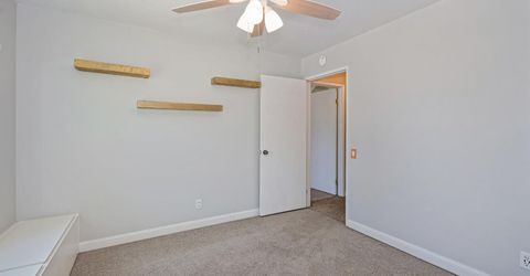 9241 Linda Rio Dr, Sacramento, CA 95826 Photo