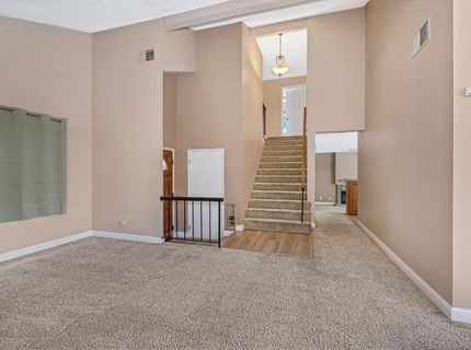 9241 Linda Rio Dr, Sacramento, CA 95826 Photo