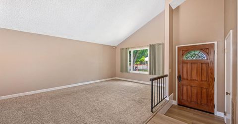 9241 Linda Rio Dr, Sacramento, CA 95826 Photo