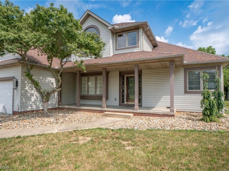 8521 Gentry Street NW, Massillon, OH 44646 Photo 3