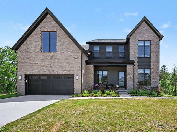 589 Concord Pines Drive, Ann Arbor, MI 48105