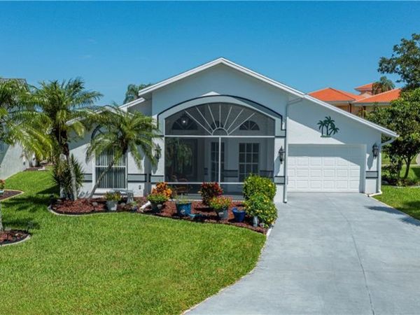 3474 Clubview DR, NORTH FORT MYERS, FL 33917