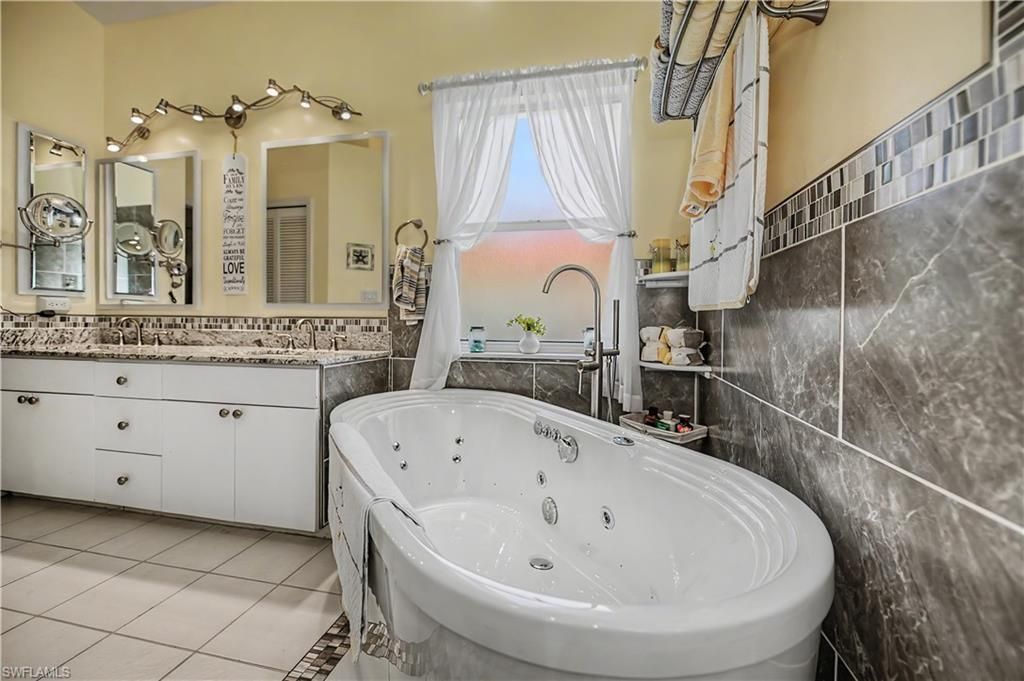 3474 Clubview Dr, North Fort Myers, FL 33917 Photo