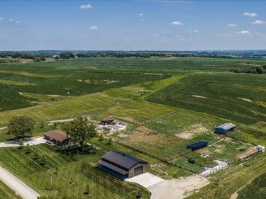 2752 MONROE Avenue, LOGAN, IA 51546