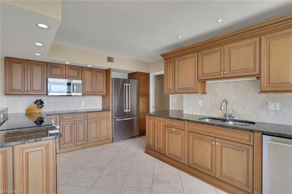 4051 Gulf Shore Blvd N, Unit 1206, Naples, FL 34103 Photo