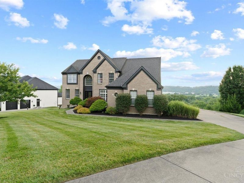 5056 Signal Hill Lane, Anderson Twp, OH 45244 Photo 2