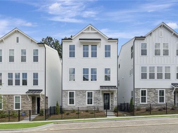 736 Auguste Avenue , Scottdale, GA 30079