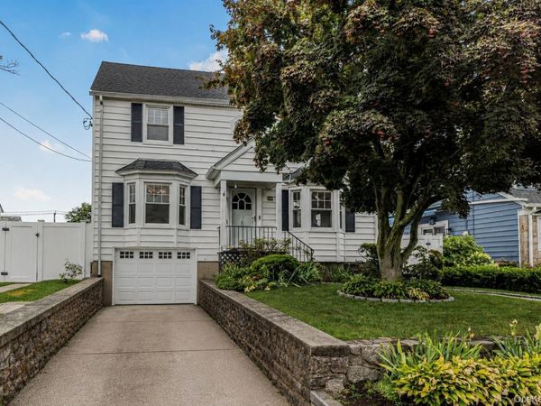 53 Holly Street , Yonkers, NY 10704
