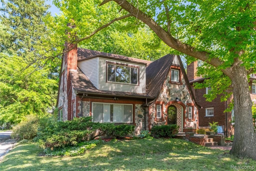 16614 Edinborough Road, Detroit, MI 48219 Main Photo