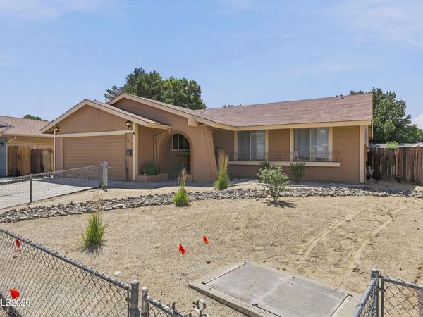 3033 Springland Drive, Sparks, NV 89434