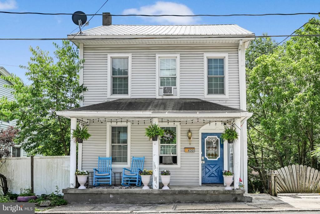 305 W CENTER STREET , TREMONT, PA 17981