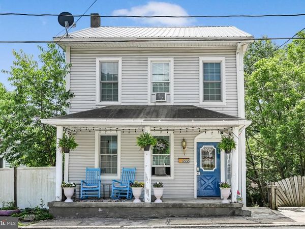 305 W CENTER STREET, TREMONT, PA 17981