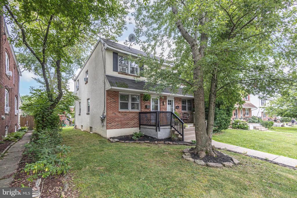 202 SHEWELL AVENUE , DOYLESTOWN, PA 18901