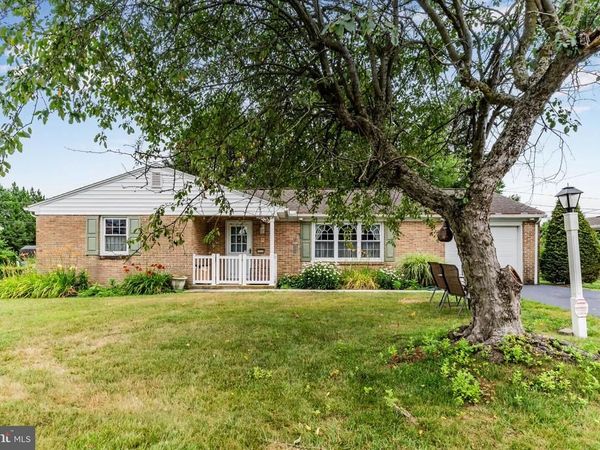 1516 HEMLOCK AVENUE, CARLISLE, PA 17013