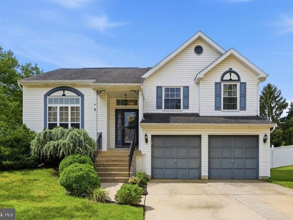 44 HOLLYBROOK DRIVE, SEWELL, NJ 08080