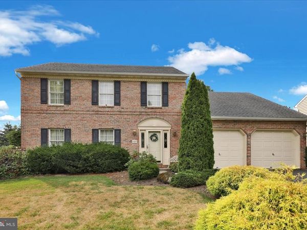 1727 COLONY DRIVE, READING, PA 19610