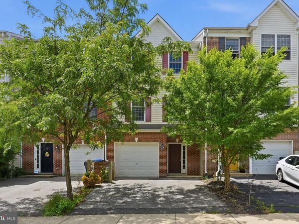 152 PUMPKIN PATCH LANE , HOCKESSIN, DE 19707