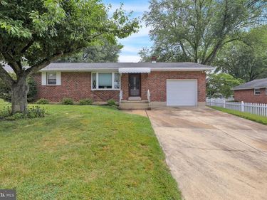 411 MCARTHUR AVENUE, READING, PA 19607