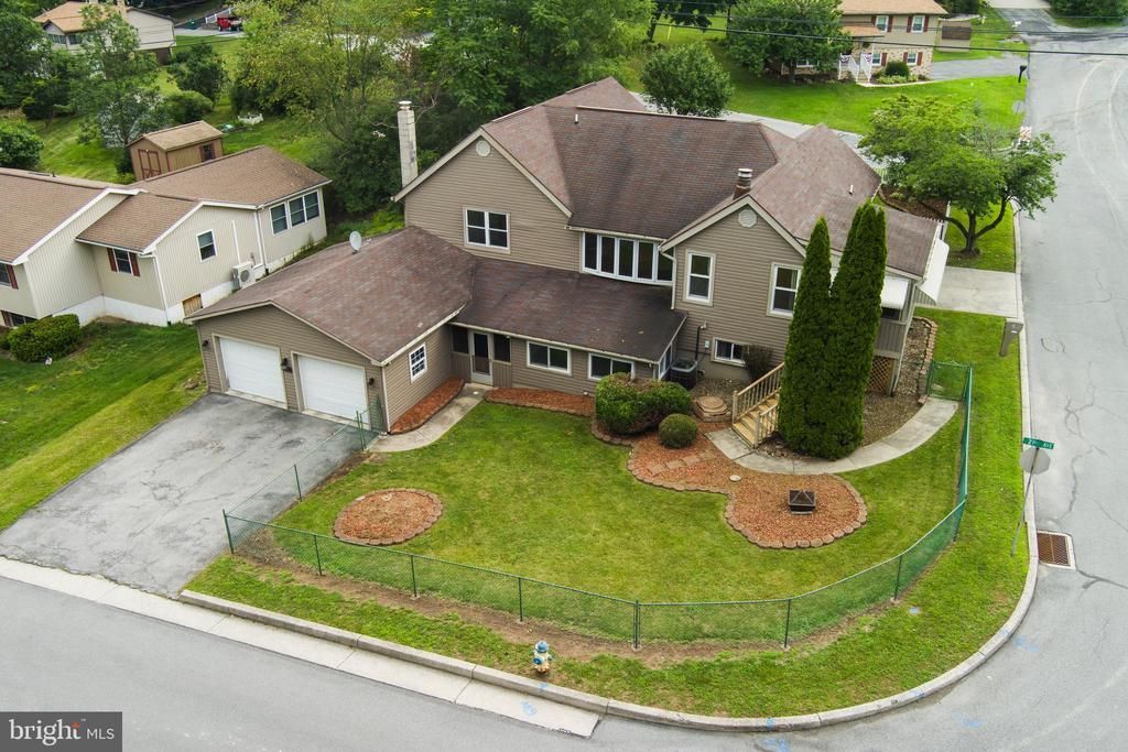201 WINDING KNOLL ROAD , ALTOONA, PA 16601