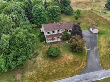 6 STARDUST DRIVE, MYERSTOWN, PA 17067