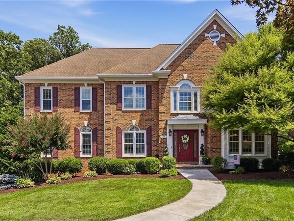 108 Ridgemere Court , Winston-Salem, NC 27106