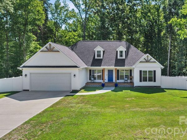 3002 Brooks Mill Lane , Wingate, NC 28174