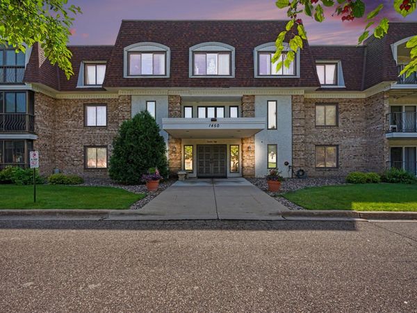 1450 Bidwell Street , Unit 111, West Saint Paul, MN 55118